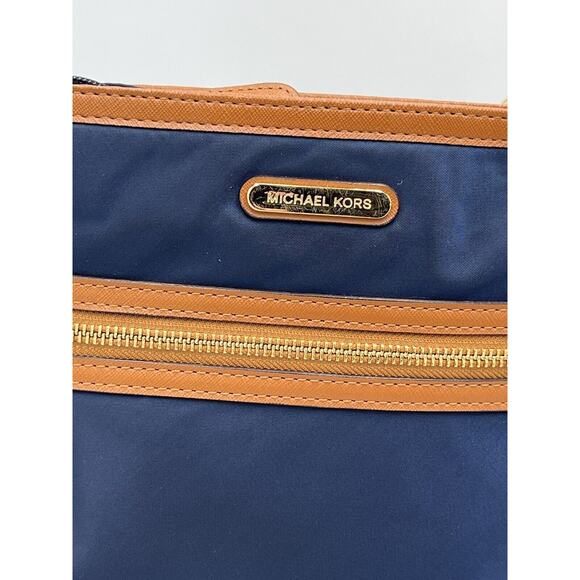 Michael Kors Authenticated Kempton Navy Nylon Leather Crossbody Shoulder Bag - Picture 15 of 16